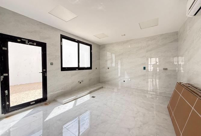 85772420 - Property Image 3
