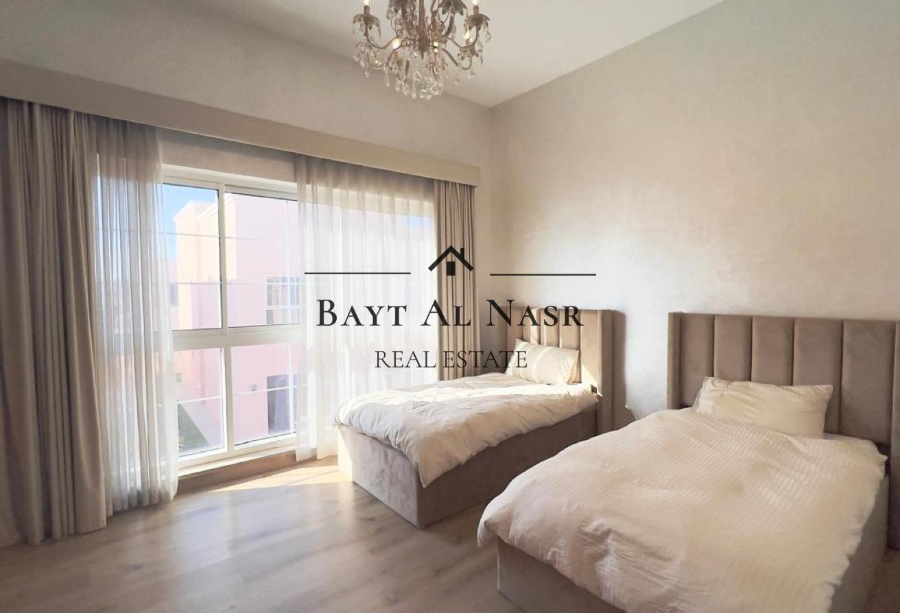 Fully Furnished | Upgraded | Front of the Mall photo 19