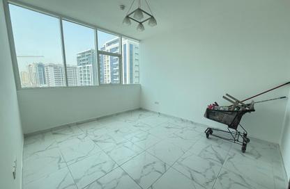 Apartment - 1 Bedroom - 2 Bathrooms for rent in Nadd Al Hammar - Dubai