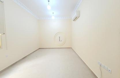 Apartment - 2 Bedrooms - 2 Bathrooms for rent in Bida Bin Ammar - Asharej - Al Ain