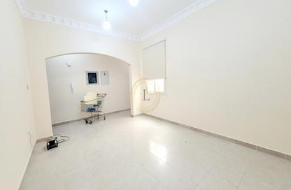 Apartment - 2 Bedrooms - 2 Bathrooms for rent in Bida Bin Ammar - Asharej - Al Ain