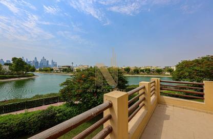 Villa - 5 Bedrooms - 6 Bathrooms for rent in Meadows 5 - Meadows - Dubai
