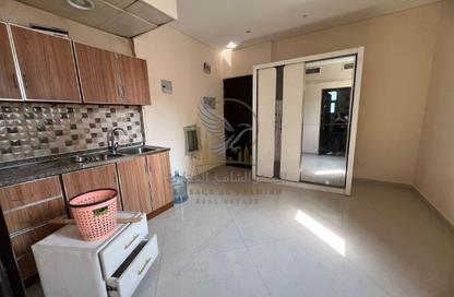 Apartment - Studio - 1 for rent in Al Qulaya'ah - Al Sharq - Sharjah