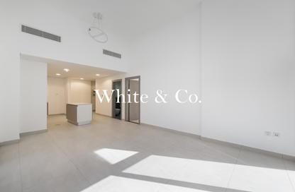Apartment - 1 Bedroom - 2 Bathrooms for rent in La Perla Blanca - District 15 - Jumeirah Village Circle - Dubai