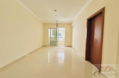 Apartment - 1 Bedroom - 2 Bathrooms for rent in Muwaileh 29 Building - Muwaileh - Sharjah
