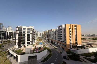 Apartment - 2 Bedrooms - 2 Bathrooms for sale in Azizi Riviera 33 - Azizi Riviera - Meydan One - Meydan - Dubai