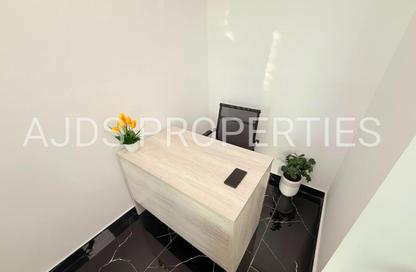 Office Space - Studio - 1 Bathroom for rent in Fatima Mohammad Ahmad Bin Suleiman Building - Al Raffa - Bur Dubai - Dubai