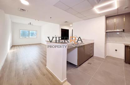Apartment - 1 - 1 for sale in Mazaya 15 - Queue Point - Liwan - Dubai