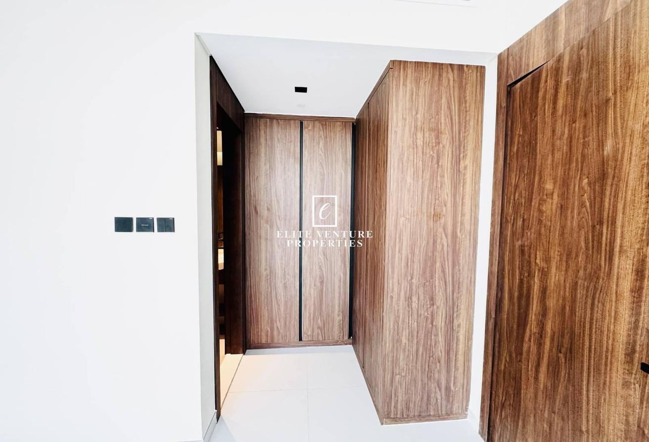 VACANT | 2 BEDROOM | SPACIOUS | PRIME LOCATION photo 10