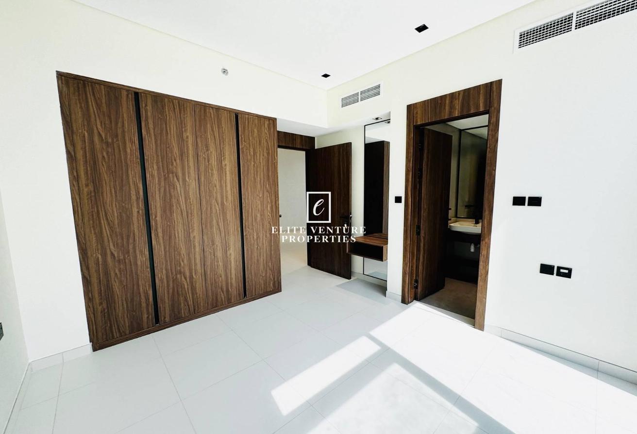 VACANT | 2 BEDROOM | SPACIOUS | PRIME LOCATION photo 8