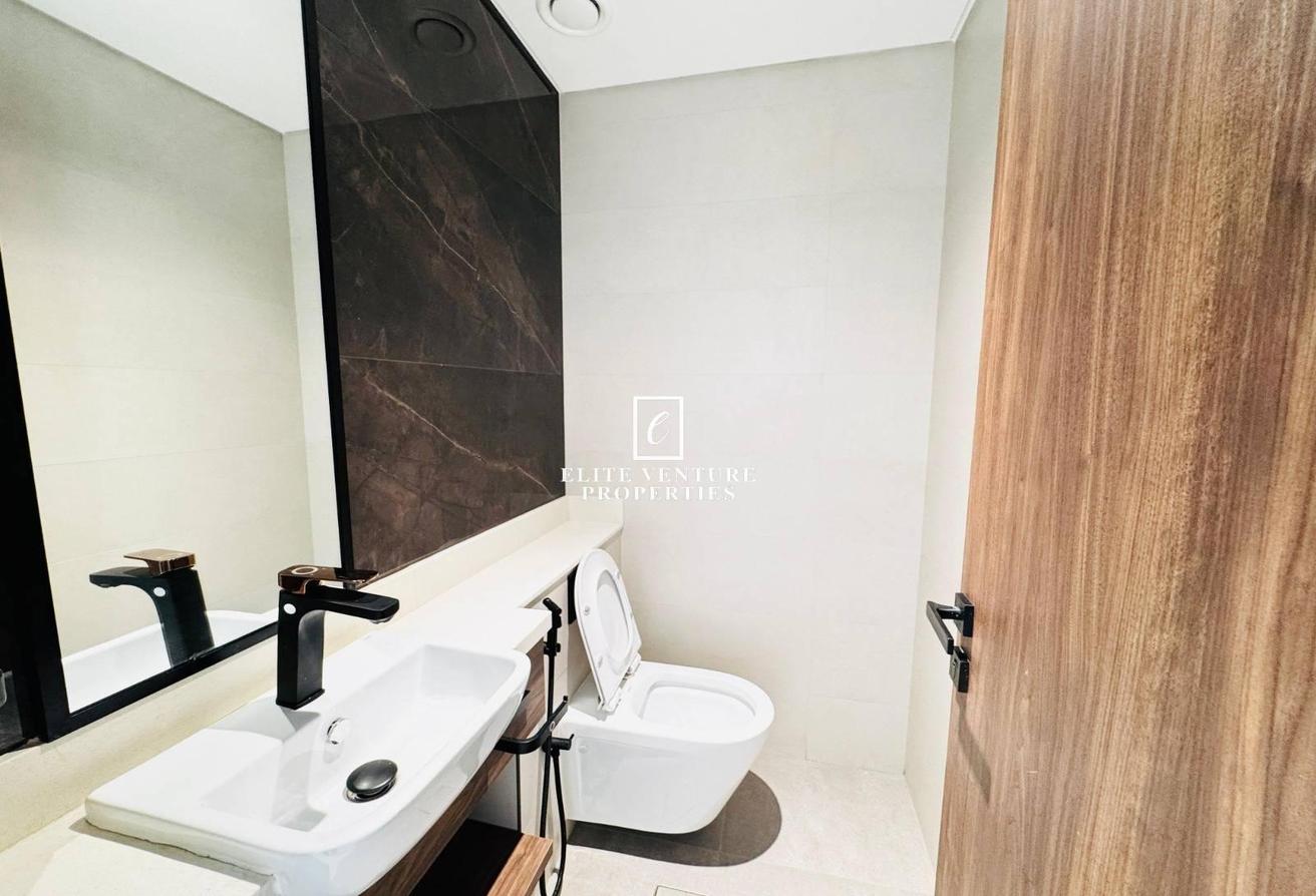 VACANT | 2 BEDROOM | SPACIOUS | PRIME LOCATION photo 13