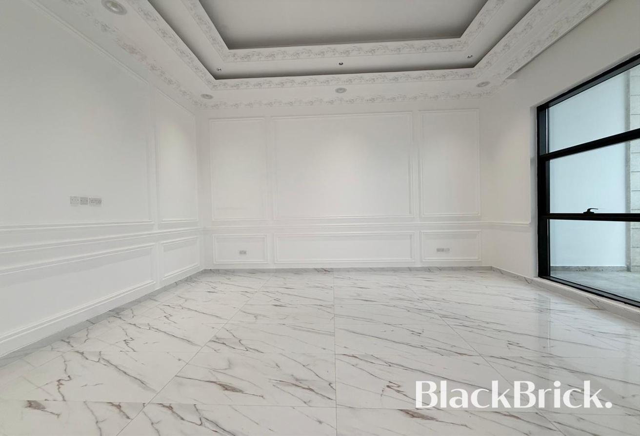 Available|Unfurnished 5BR plus M|Prime location photo 9