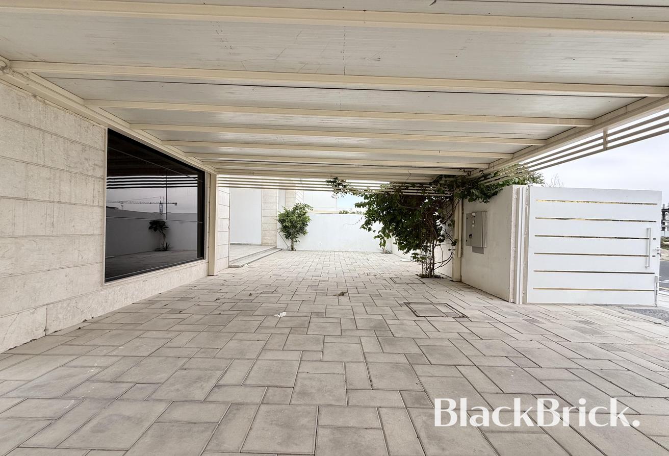 Available|Unfurnished 5BR plus M|Prime location photo 25