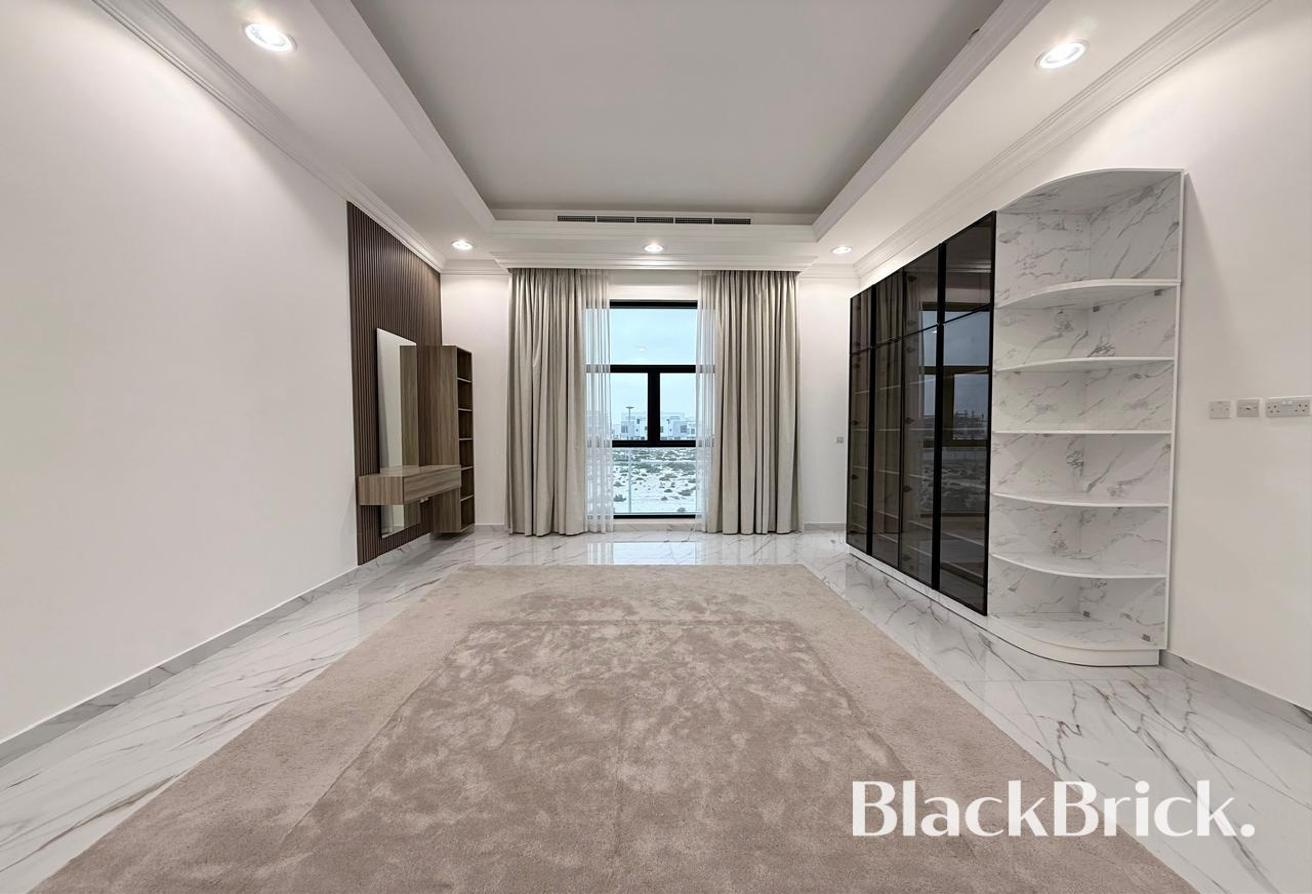 Available|Unfurnished 5BR plus M|Prime location photo 15
