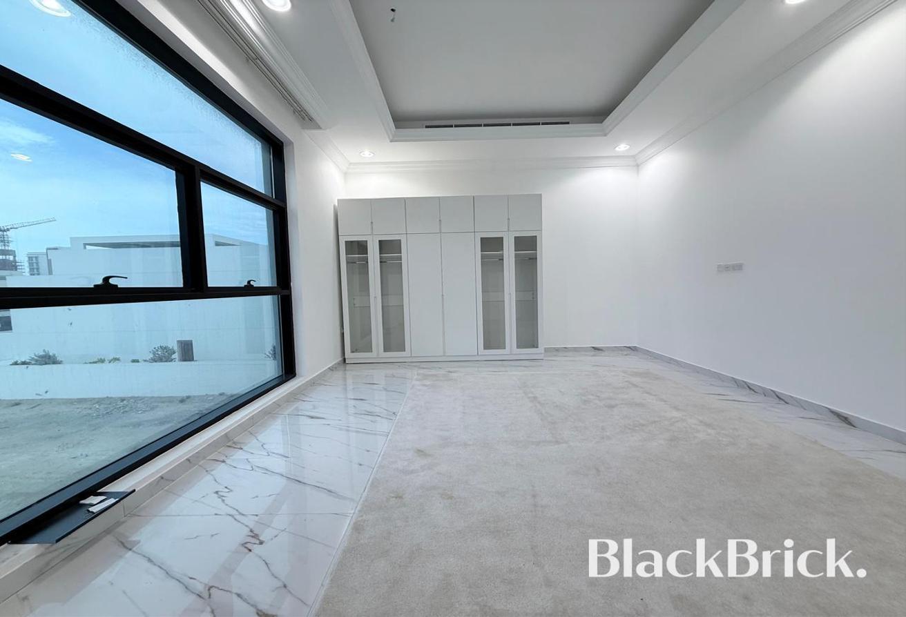 Available|Unfurnished 5BR plus M|Prime location photo 17