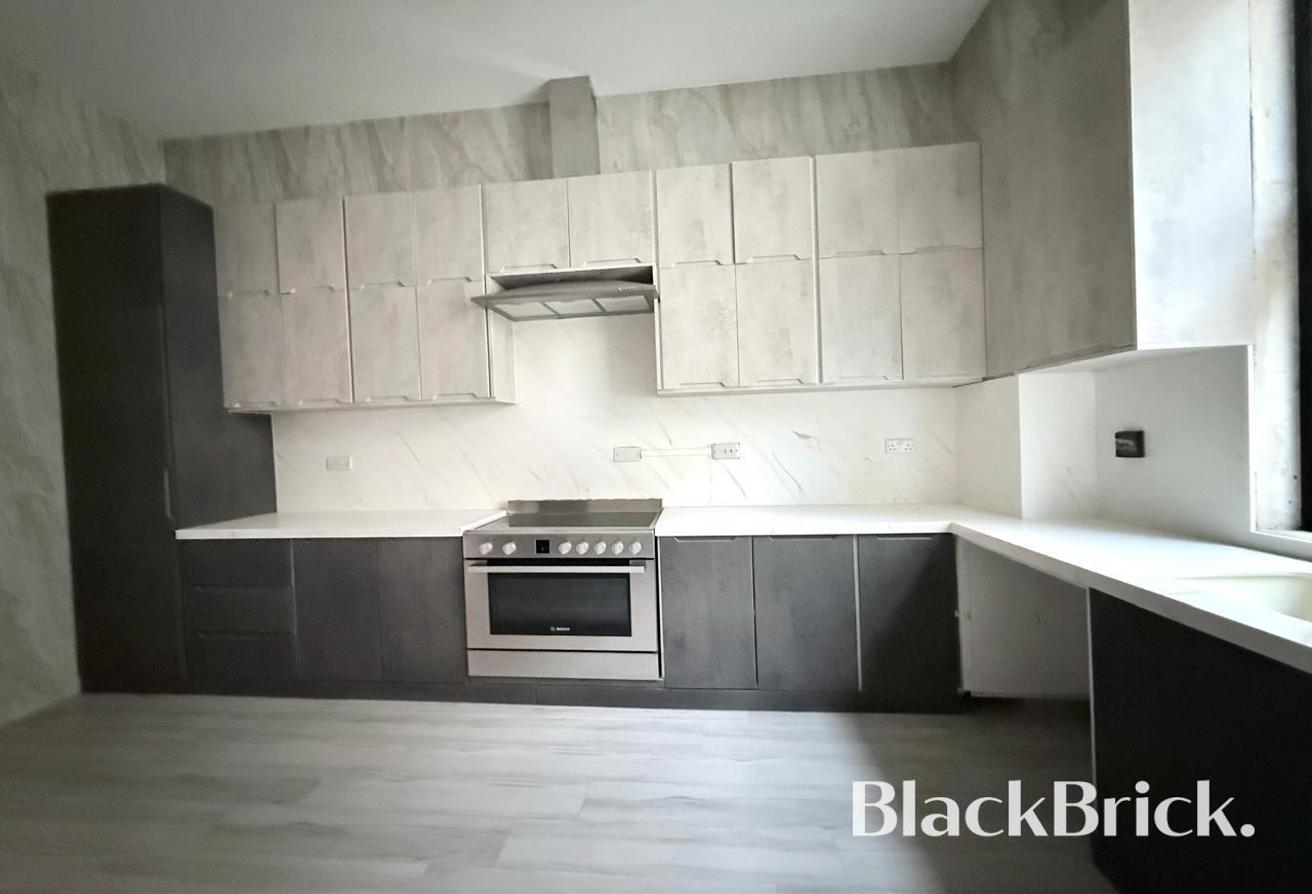 Available|Unfurnished 5BR plus M|Prime location photo 4