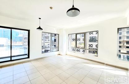 Apartment - 1 Bedroom - 2 Bathrooms for rent in South Ridge 6 - South Ridge - Downtown Dubai - Dubai