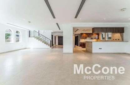 Villa - 4 Bedrooms - 6 Bathrooms for rent in District 3 - Jumeirah Park - Dubai