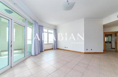 Apartment - 3 Bedrooms - 4 Bathrooms for sale in Al Habool - Shoreline Apartments - Palm Jumeirah - Dubai