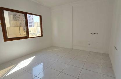 Apartment - 2 Bedrooms - 2 Bathrooms for rent in Al Majaz Tower - Al Majaz - Sharjah