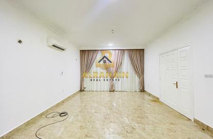 Villa - 4 Bedrooms - 5 Bathrooms for rent in Falaj Hazzaa - Al Ain