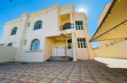 فيلا - 4 غرف نوم - 5 حمامات للايجار في فلج هزاع - العين