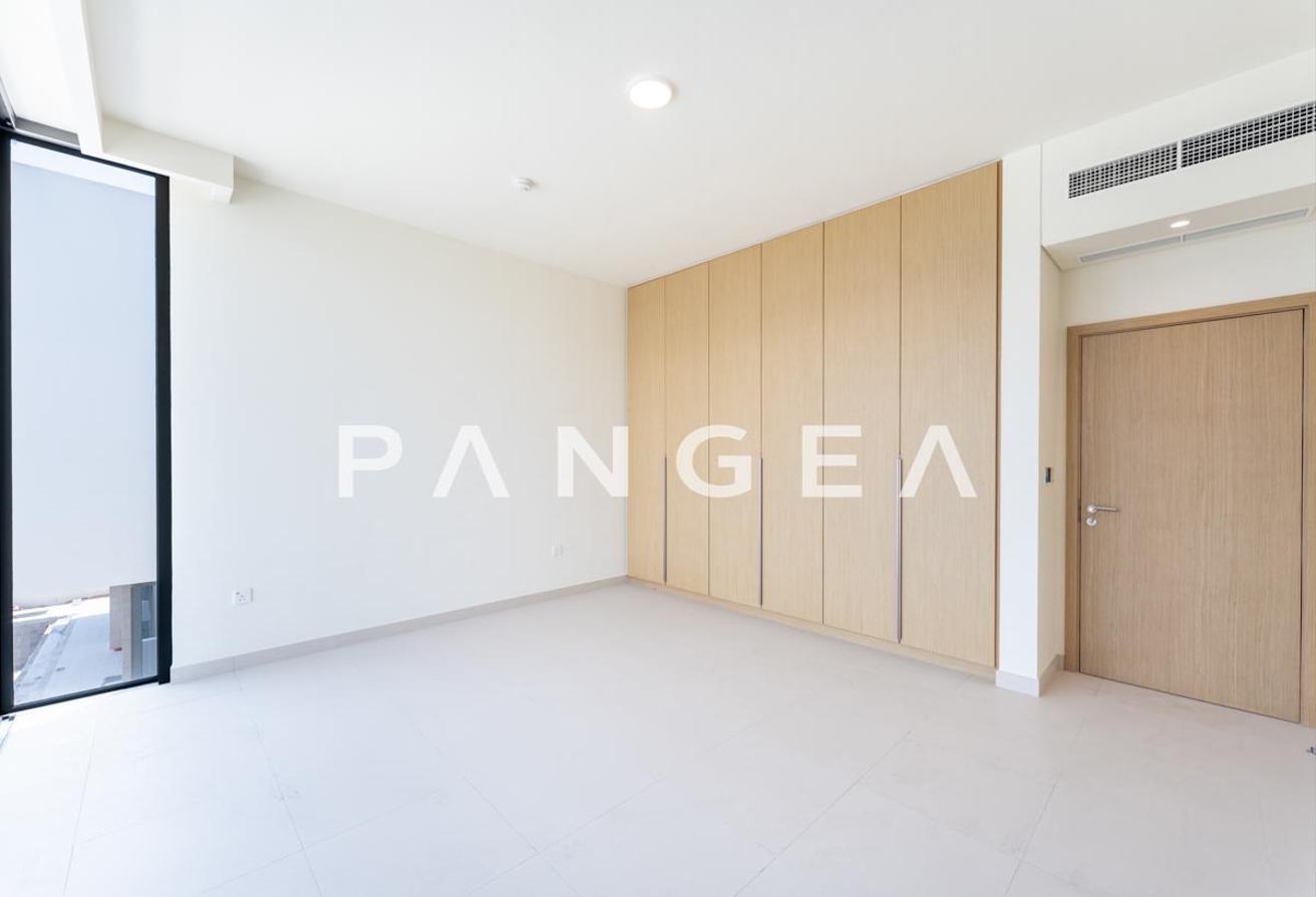 Vacant l Best Price l Close to Main Park photo 26