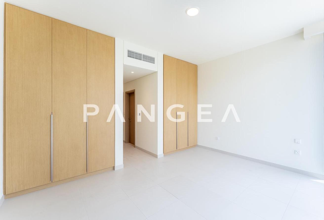 Vacant l Best Price l Close to Main Park photo 25