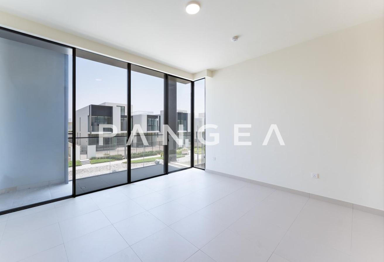 Vacant l Best Price l Close to Main Park photo 20