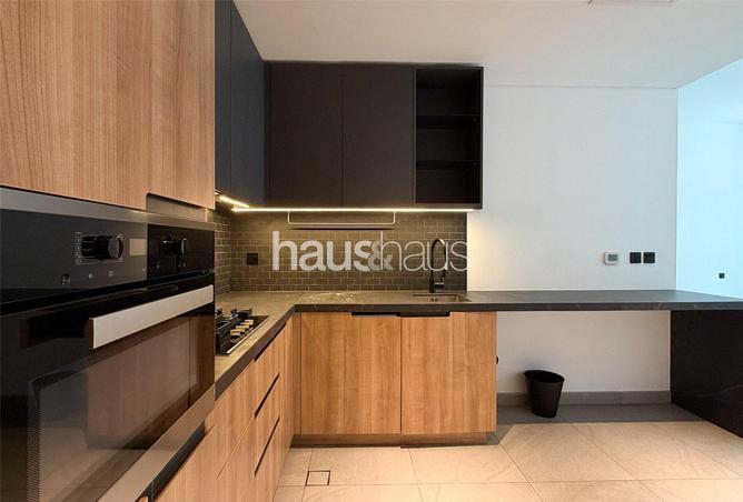 94438011 - Property Image 2