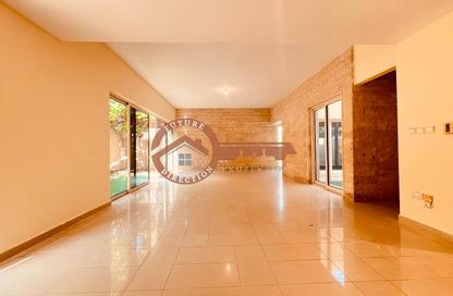 Villa - 5 Bedrooms - 6 Bathrooms for rent in Yasmin Community - Al Raha Gardens - Abu Dhabi