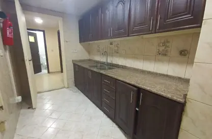 شقة - 2 غرف نوم - 2 حمامات للايجار في شارع حمدان - أبوظبي شقة - 2 غرف نوم - 2 حمامات للايجار في شارع حمدان - أبوظبي