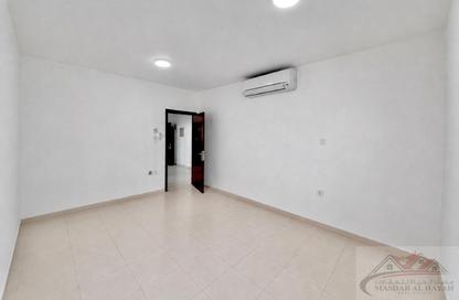 Apartment - 2 Bedrooms - 1 Bathroom for rent in Muweileh Community - Muwaileh Commercial - Sharjah Apartment - 2 Bedrooms - 1 Bathroom for rent in Muweileh Community - Muwaileh Commercial - Sharjah