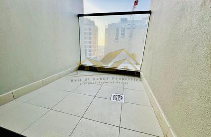 Apartment - 1 Bedroom - 2 Bathrooms for rent in Jumeirah Garden City - Al Satwa - Dubai