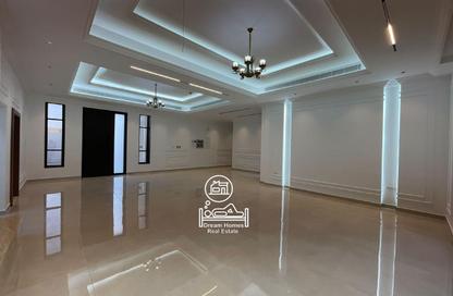 Villa - 6 - 7+ for rent in Mohamed Bin Zayed Centre - Mohamed Bin Zayed City - Abu Dhabi Villa - 6 - 7+ for rent in Mohamed Bin Zayed Centre - Mohamed Bin Zayed City - Abu Dhabi
