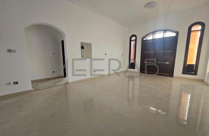 Villa - 5 Bedrooms - 6 Bathrooms for rent in Al Quoz 2 - Al Quoz - Dubai