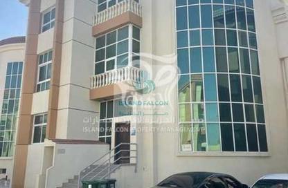 Villa - Studio - 7+ Bathrooms for rent in Khalifa City - Abu Dhabi