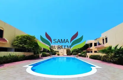 Villa - 4 Bedrooms - 3 Bathrooms for rent in Jumeirah 1 Villas - Jumeirah 1 - Jumeirah - Dubai