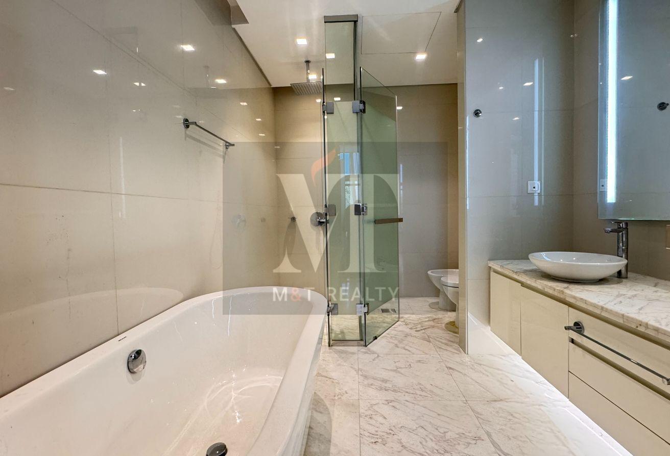 Huge Plot | Fully Furnished | Branded photo 27