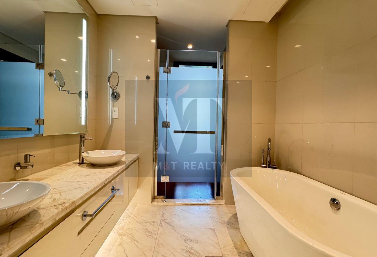 Huge Plot | Fully Furnished | Branded photo 29