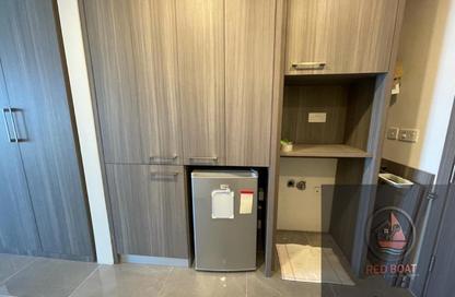 Apartment - Studio - 1 for rent in Masdar City - Abu Dhabi