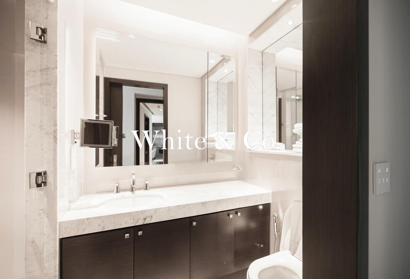 LUXURY LIVING | THREE BEDROOMS | MODERN photo 18
