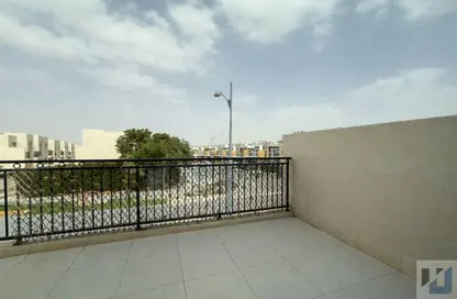 تاون هاوس - 4 غرف نوم - 3 حمامات للبيع في فيكتوريا - داماك هيلز 2 - دبي