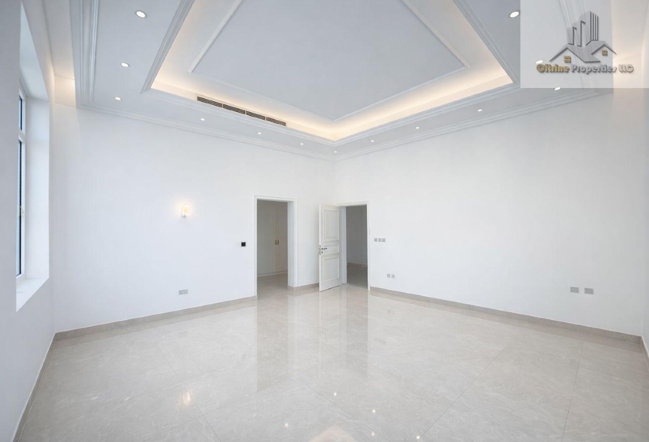 Huge Plot | Garden Area | Spacious Living Area photo 7