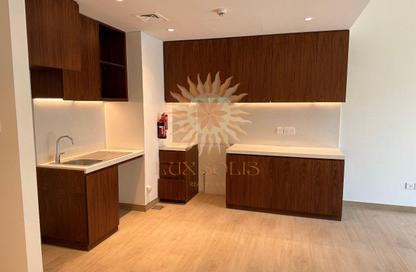 Apartment - 1 - 1 for rent in La Rive Building 1 - La Rive - Port de La Mer - La Mer - Jumeirah - Dubai
