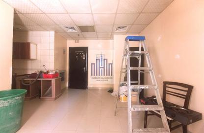 Apartment - Studio - 1 Bathroom for rent in Muwaileh - Sharjah