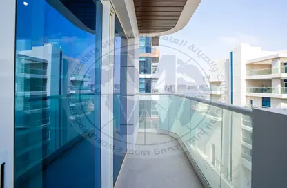 شقة - 2 غرف نوم - 3 حمامات للايجار في برج السيف - شاطئ الراحة - أبوظبي