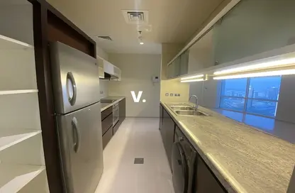 شقة - 2 غرف نوم - 2 حمامات للايجار في فندق أسكوت بارك - شارع الشيخ زايد - دبي