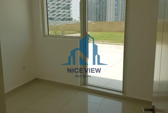 70692092 - صورة العقار 2