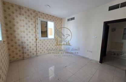 Apartment - 1 - 1 for rent in Al Qulayaa Building - Al Qulaya'ah - Al Sharq - Sharjah